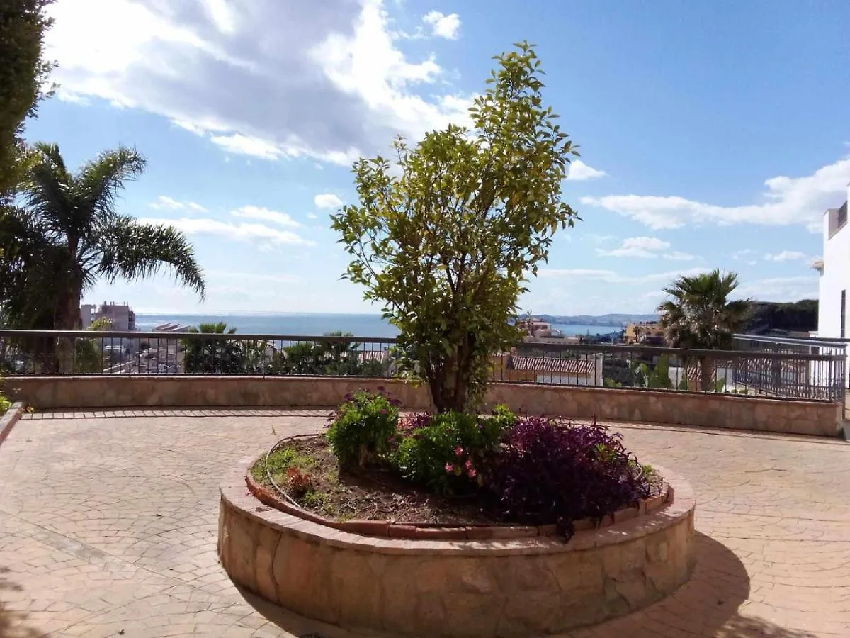 Coqueto Estudio En Calle Vela Benalmadena