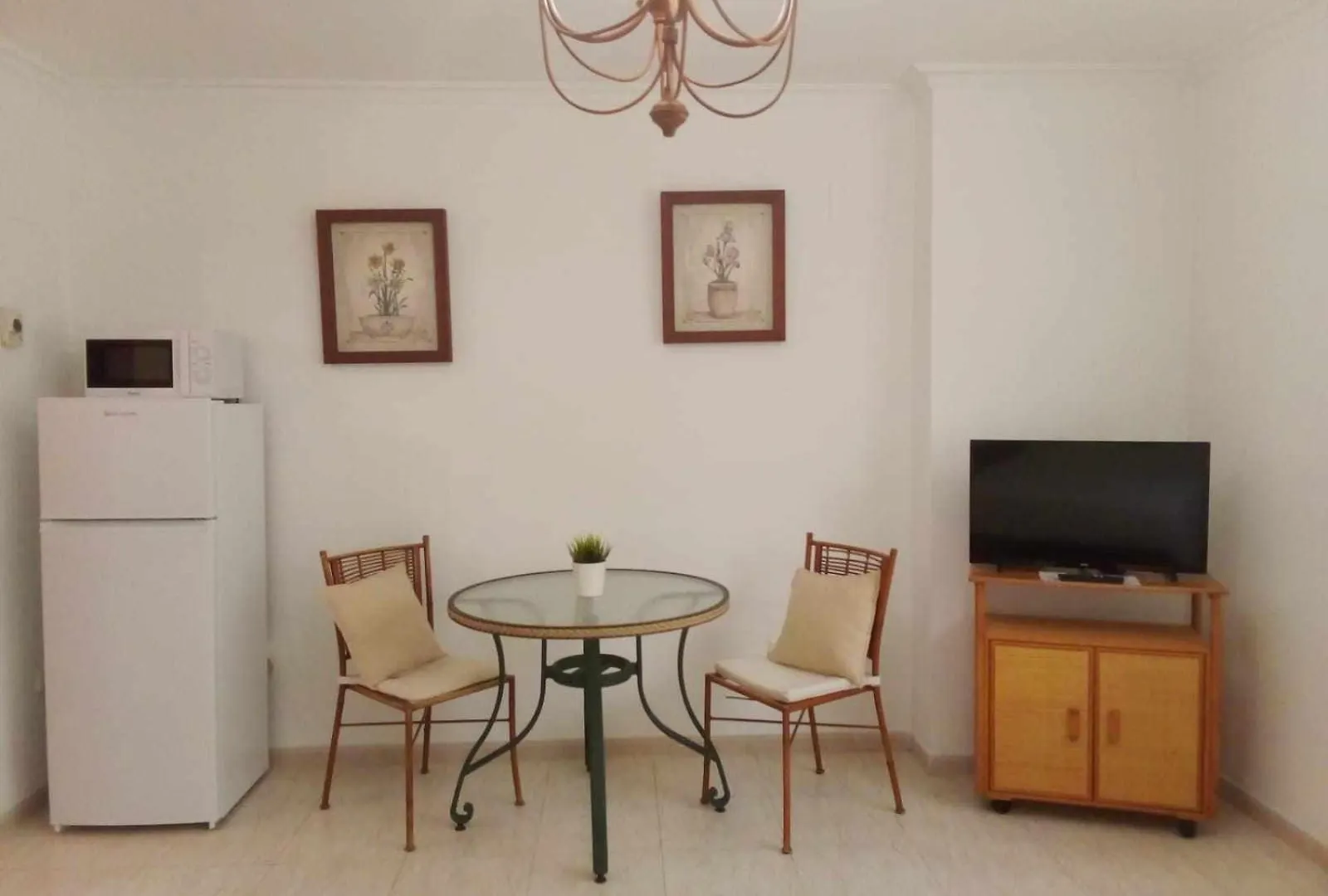 בנאלמדנה Coqueto Estudio En Calle Vela ספרד