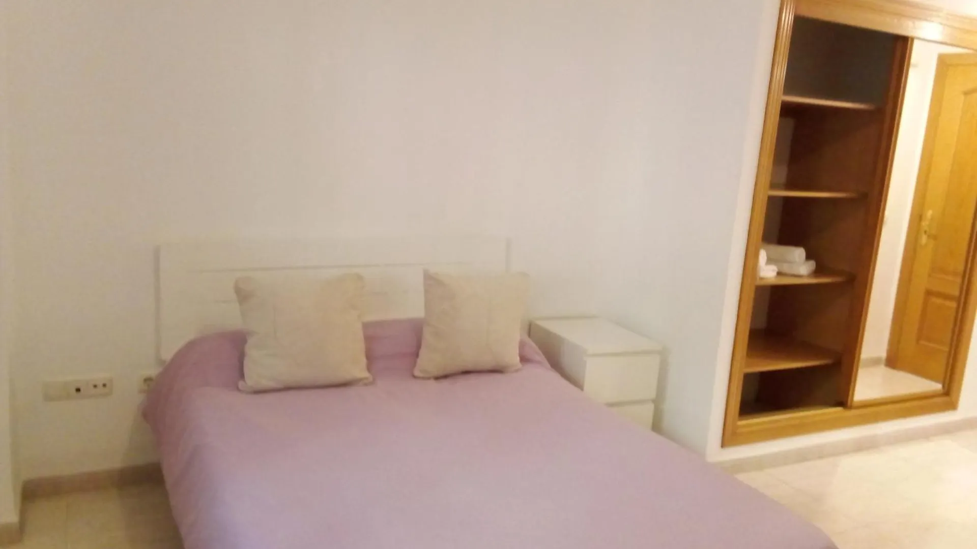 בנאלמדנה Coqueto Estudio En Calle Vela ספרד